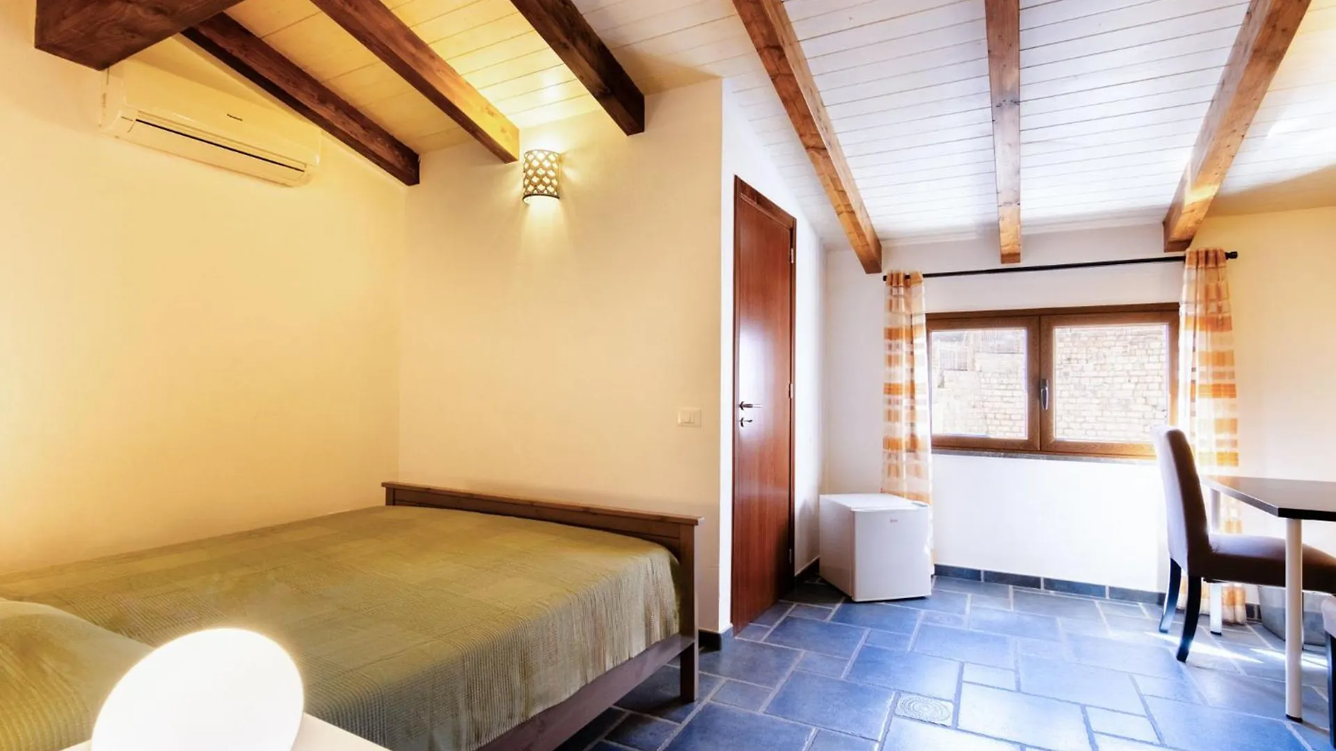 Antico Rifugio Monreale Hotel 0*,